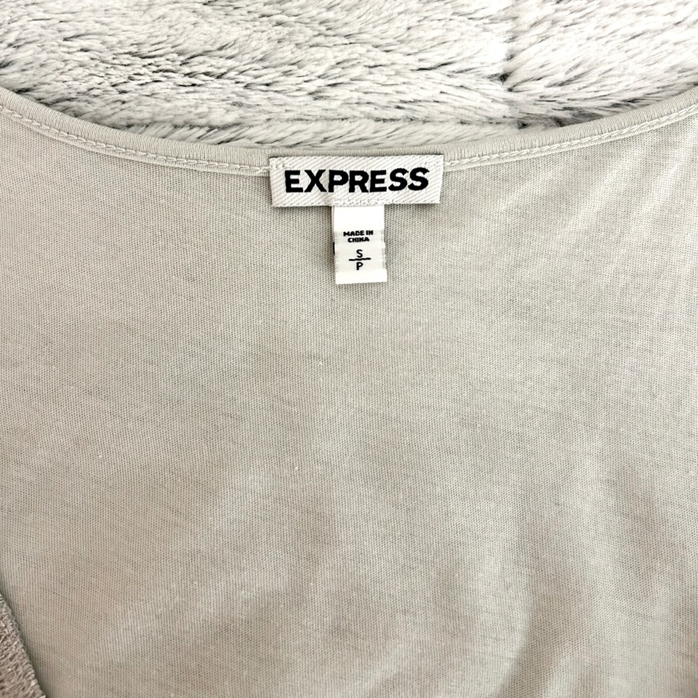 NWOT Express Silver Sleeveless Intricate Cutout Top - Picture 2 of 6